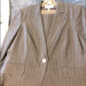 Business casual pin strip gray pant suit!